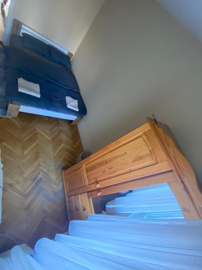 Oeguenc'S Apartment Сегед Екстериор снимка