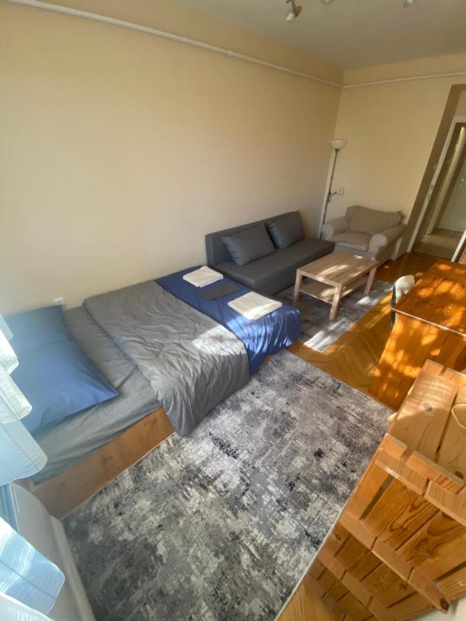 Oeguenc'S Apartment Сегед Екстериор снимка